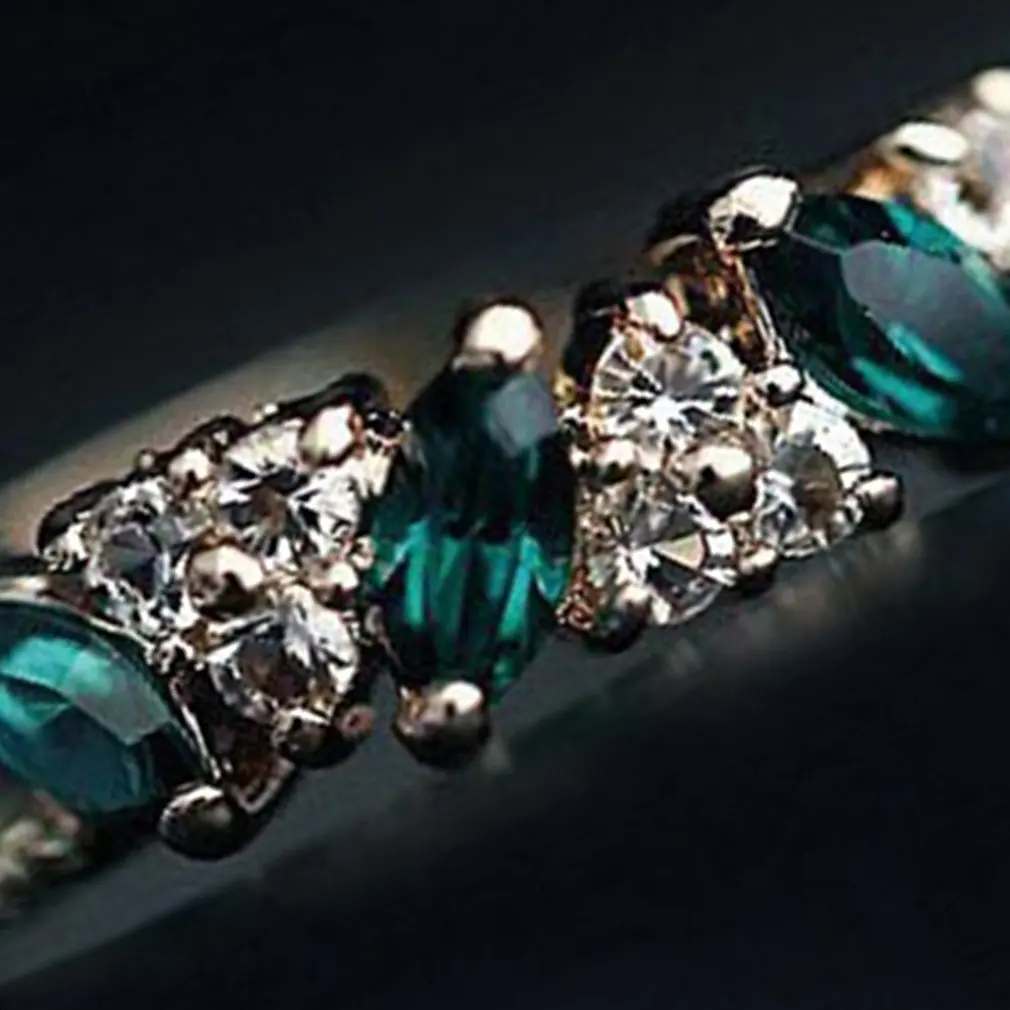 Женское Обручальное кольцо с геометрическим узором зеленое модное со стразами