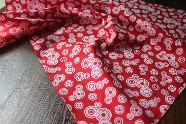 Большой платок furoshiki в японском стиле из хлопка 100%/с красным и синим принтом 52