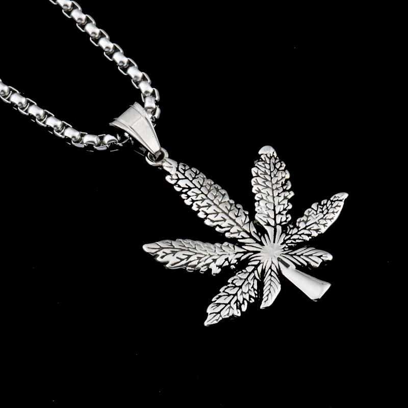 Goofan Europe and Japan South Korea are Maple Leaf Necklace ornaments male female long titanium hip hop STN027 | Украшения и