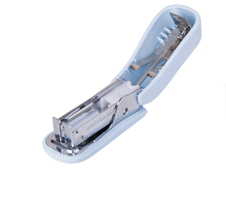 Мини-степлер набор ручной пластиковый цветной милый стиль со скобами 26/6 1000 шт