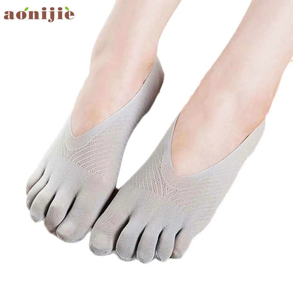 New Women Low Socks Invisible Cotton Boat Slippers girl five fingers socks Yoga Sport Massage grip female Toe Sock Jan20YP |
