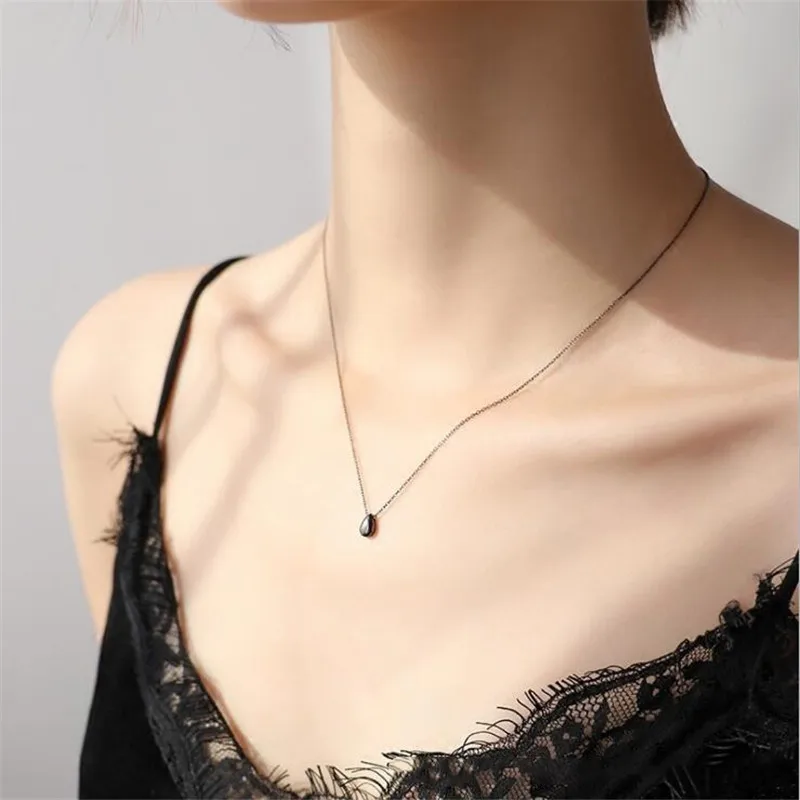 

New Fashion Jewelry 925 Sterling Silver Exquisite Simple Small Drop Black Temperament Sweet Clavicle Chain Pendant Necklace N497