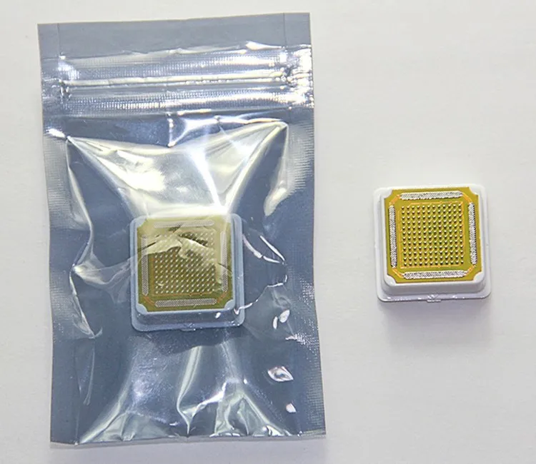 Радиочастотный термажный массажер с точечной матрицей Сменная головка