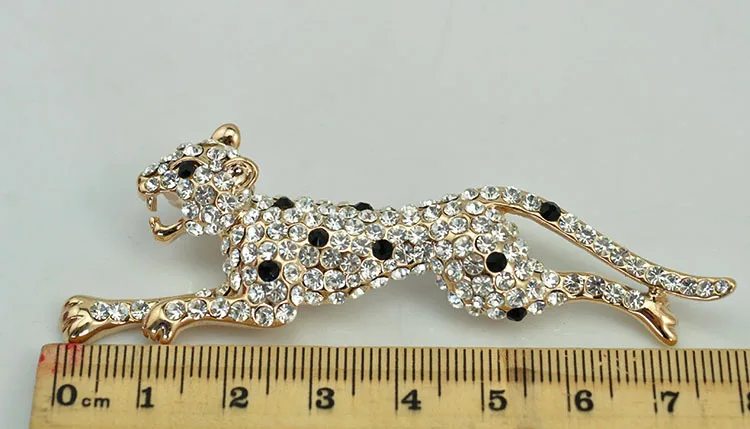 Черно белая брошь с кристаллами стразами пантера Тигра Животных булавки