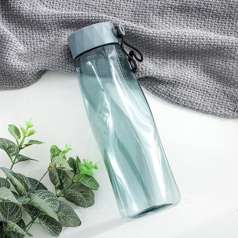Пластиковая бутылка для воды объемом 500 мл летняя уличная герметичная Спортивная