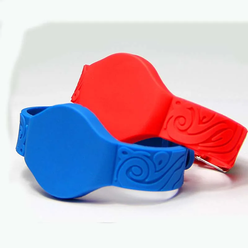 

IC silicone hand card for access control supermarket playground personnel identification watch ic card