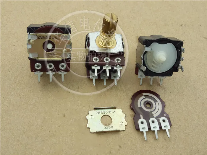 

Оригинальный новый 100% кодер двойной 6pin 288S0352 шаговый 16 точек вал длина 15 мм потенциометр (переключатель)
