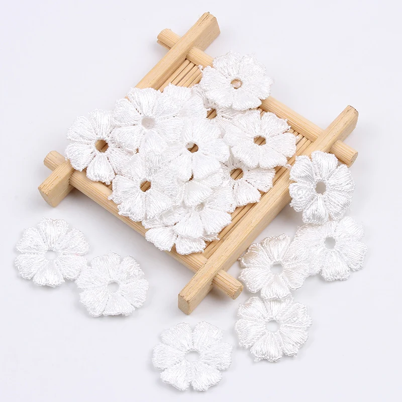 Кружевная аппликация с белыми цветами 50 шт./лот