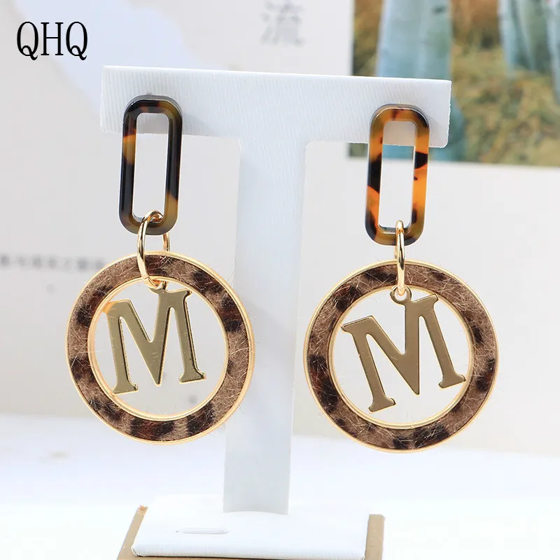 Серьги QHQ корейские красивые леопардовые серьги с буквами m длинные модные