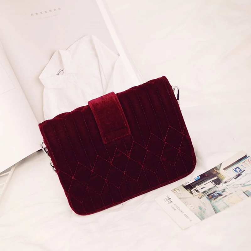 2017 небольшой бархатный Для женщин Курьерские сумки женские Сумки цепи на плечо