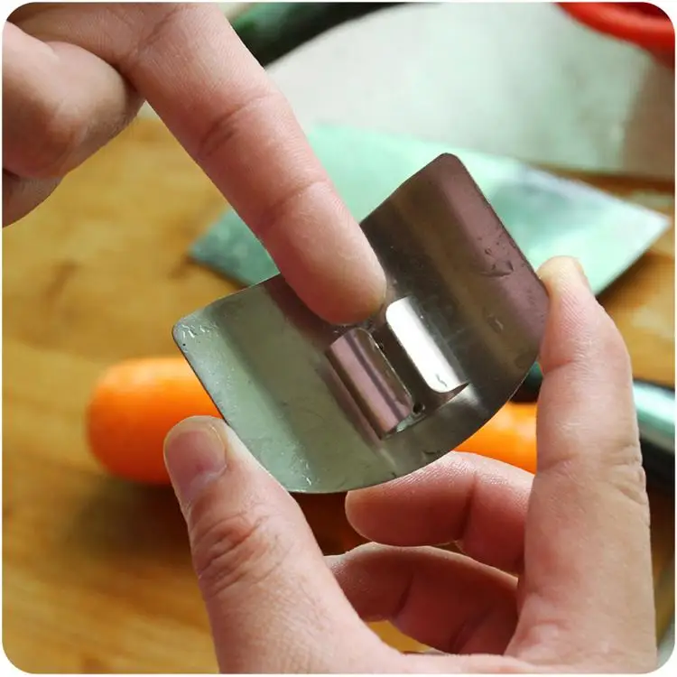 Free shipping Stainless Steel Finger Hand Protector Guard Personalized Design Chop Safe Slice Knife Kitchen Cooking Tools |