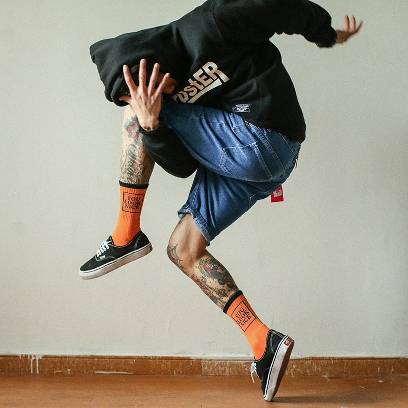 IMINCN 1Pair Hiphop INS Maple Leaf Cotton Dance Street High Fashion Skateboard Style yellow WHITE Sock | Мужская одежда