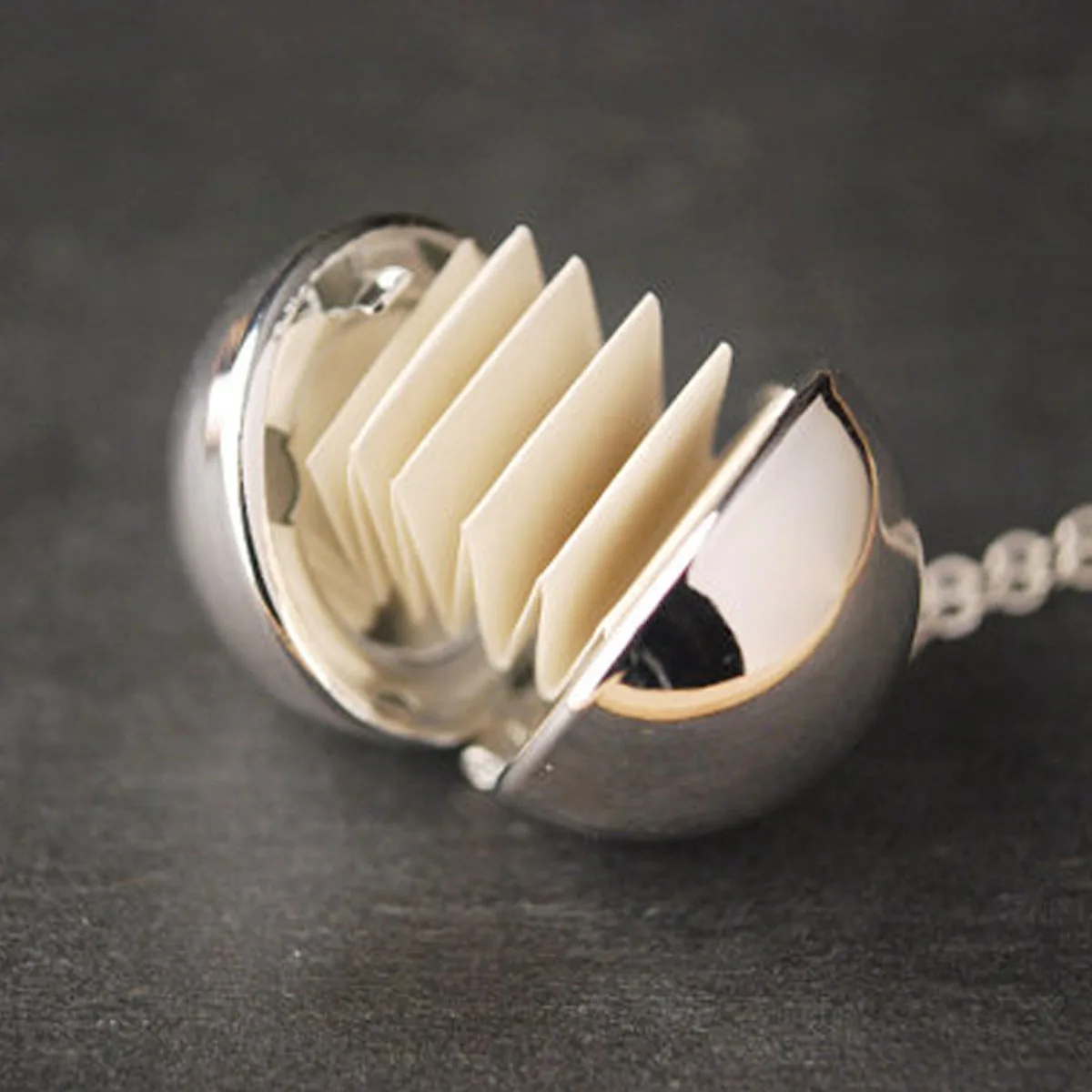 Очаровательное винтажное женское ожерелье с кулоном в виде секретного сообщения