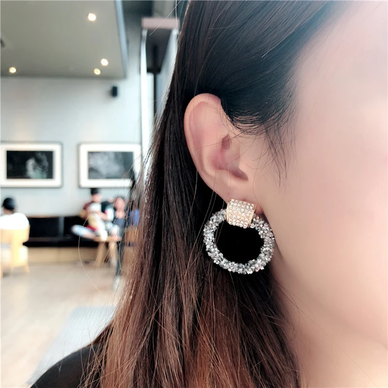 Высококачественные австрийские серьги с круглыми кубическими цирконами, украшенные блеском, простые и стильные, подходят для свадебных торжеств и модных вечеринок.