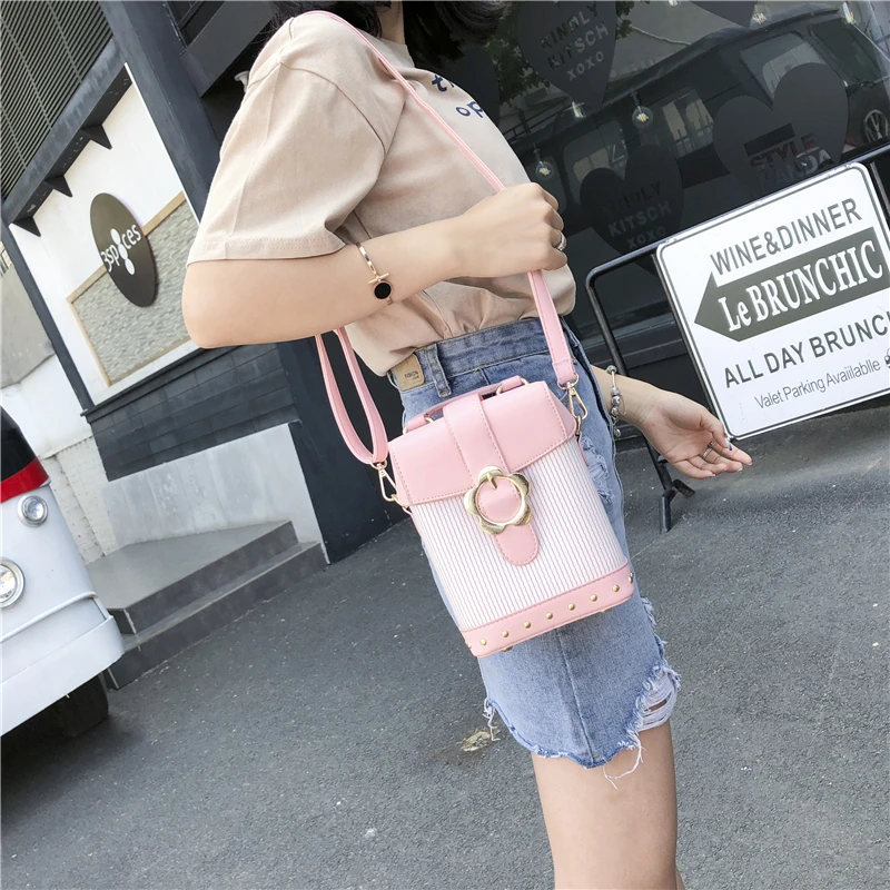 2018 новая коробка Форма сумка Для женщин Мода Полосатый заклепки сумки женские