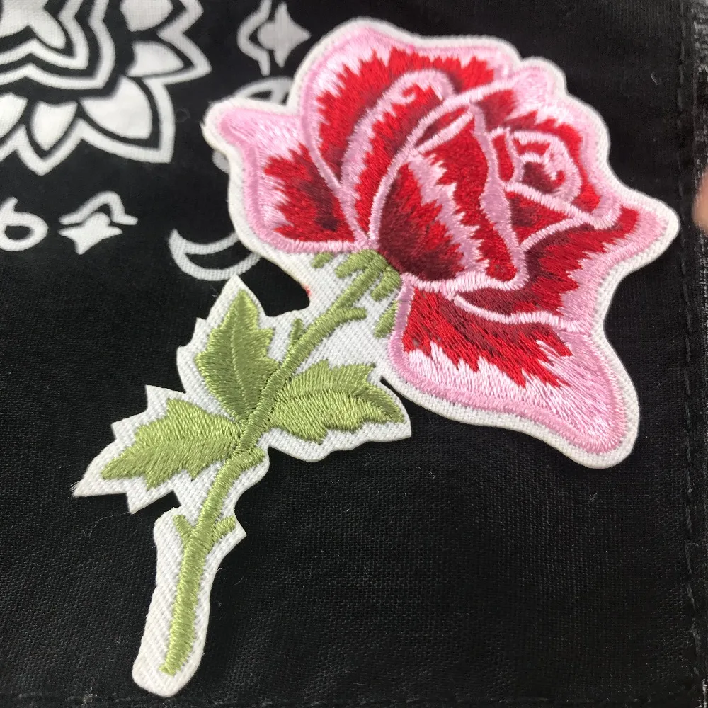2018 HOT Flowers Embroidery Rose Flower Sew On Patch Dress Hat Bag Jeans Applique Crafts Clothing Accessories Bring Back Glue | Дом и сад
