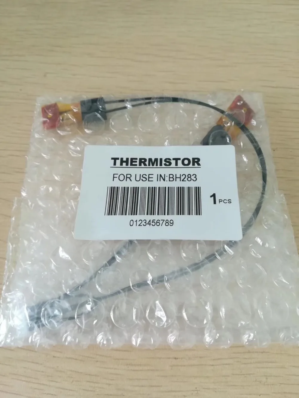 

Fuser Thermistor for Minolta BH223 BH283 BH363 BH423 BH7828 A1UDR77000 9472271015