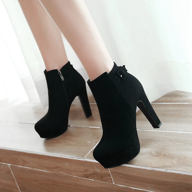 

REAVE CAT Women Ankle Boots Woman High Heeled Boot Buckle Platform Fashion Zipper Solid Shoes Heels Botas Mujer Flock A774