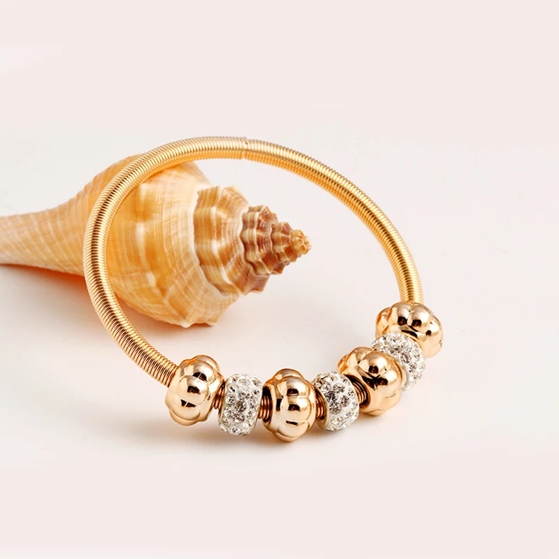 Женский браслет с шармами в виде хрустальных шариков золотого цвета|bracelets &