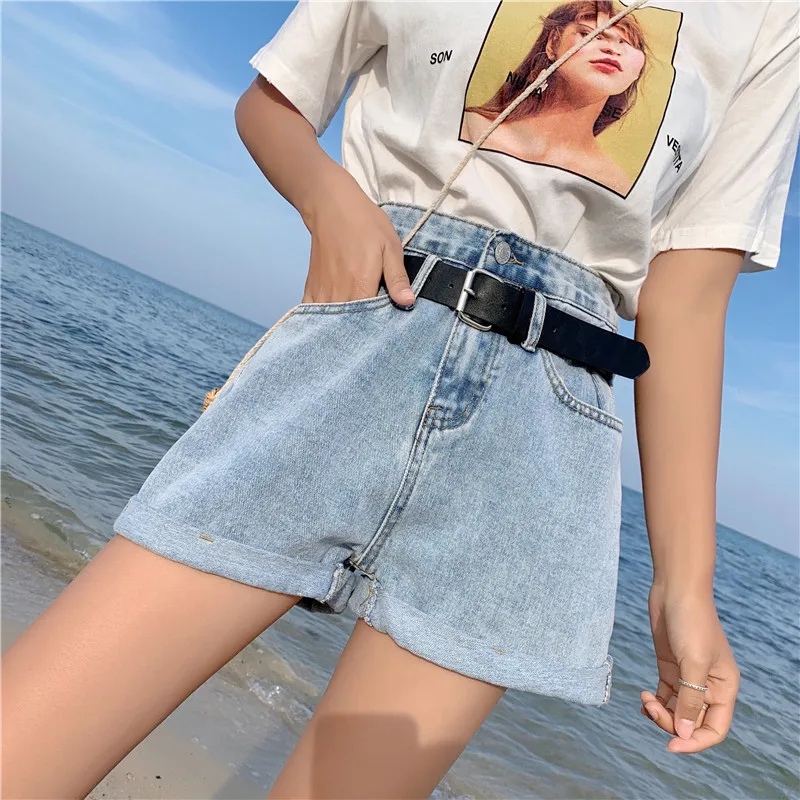 Женский джинсовый комбинезон винтажный короткий с высокой талией и манжетами