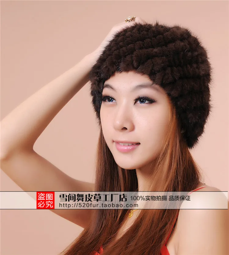 Женская зимняя полосатая эластичная норковая меховая шапка бомбер однотонная из