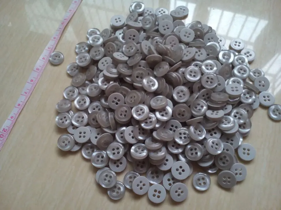 200pcs 11mm diameter clothing grey round button 4 holes gray garment buttons | Дом и сад