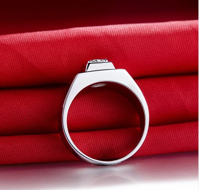 Классическое великолепное мужское обручальное кольцо из белого золота с