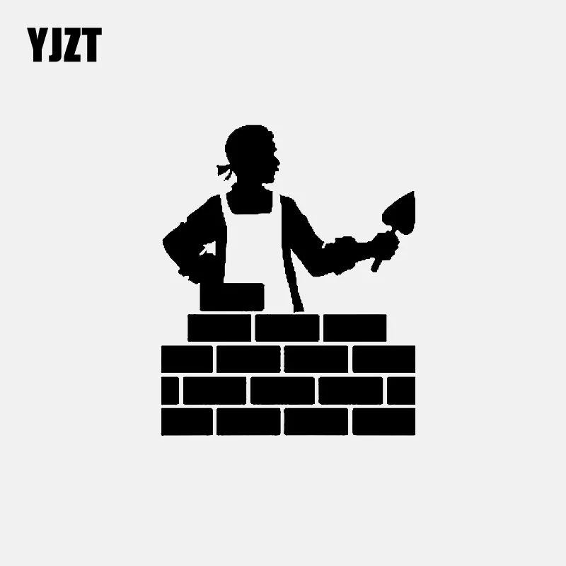 

YJZT 10,8 см * 13,2 см Виниловая наклейка человек-строительщик строитель Строительный кирпич Наклейка на стену автомобиля Черный/серебряный цвет