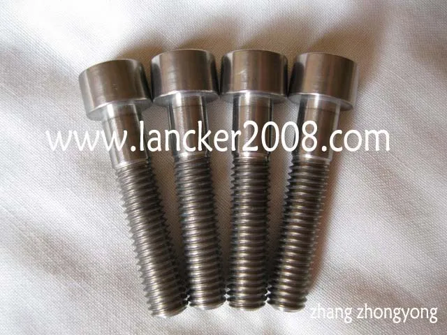 M4x30 Gr5 Шестигранная головка с головкой из титанового сплава DIN912|head cap screw|titanium