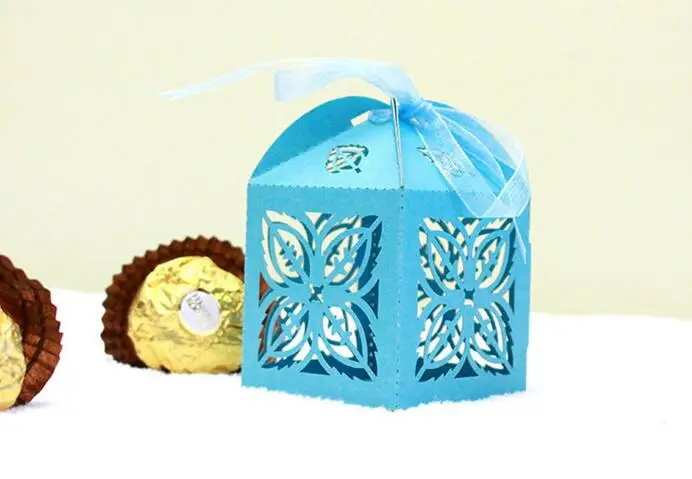 

100pcs Laser Cut Hollow Clover Lucky Candy Box Chocolates Boxes With Ribbon For Wedding Party Baby Shower Favor Gift