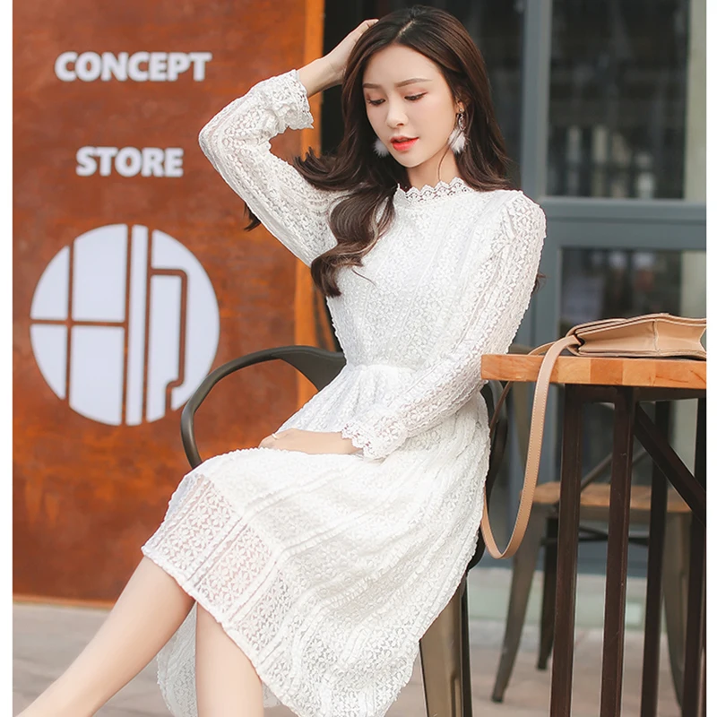 Летнее кружевное платье с воротником-стойкой милое богемное Белое миди длинным