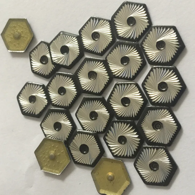 

300pcs 15*15mm Silver Hot fix Studs Hexagon Shape Black Border Flat Back Cutting Nailheads Iron on Heat Transfer Rhinestuds DIY