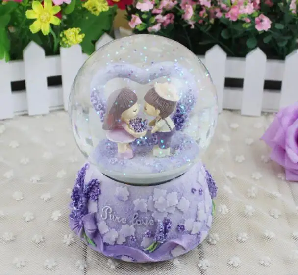 

free shipping With music crystal ball rotating music box snow flower