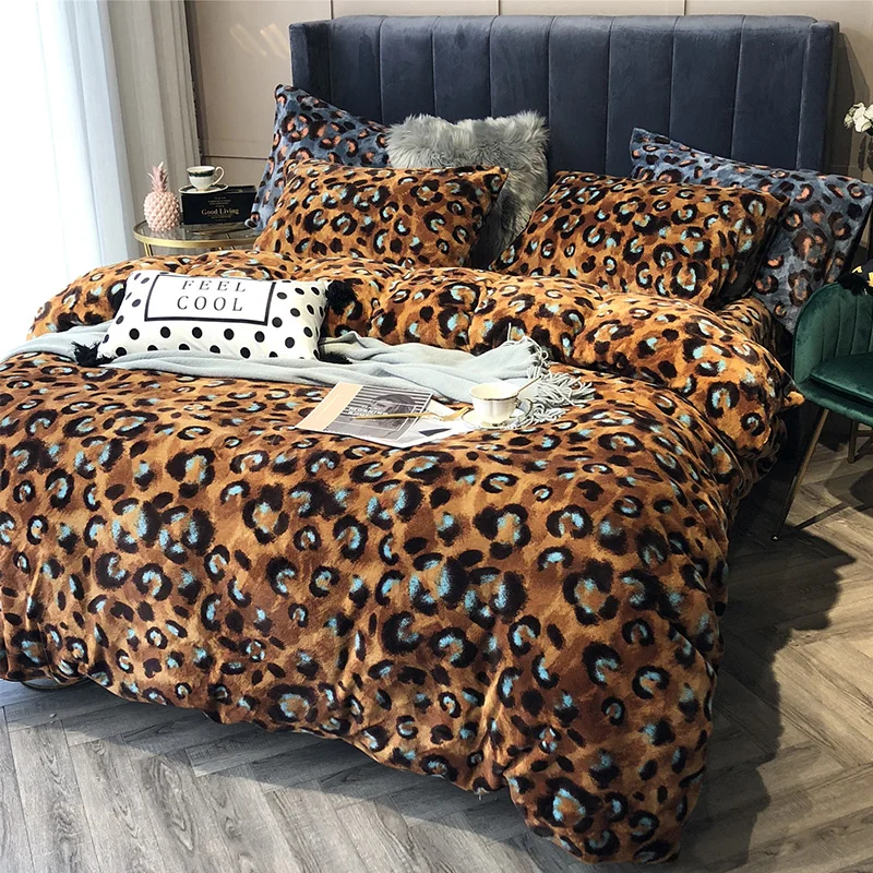 

Леопардовые зимние теплые уплотненные мягкие постельные принадлежности из молочного кашемира Королевский коралловый пододеяльник Просты...
