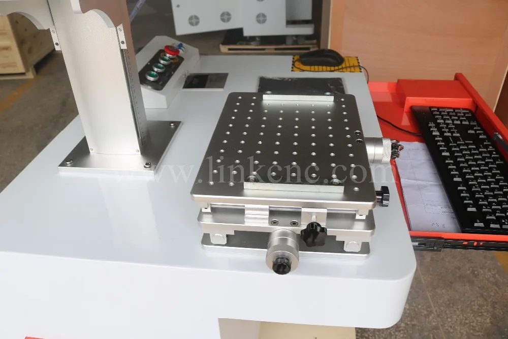 Экономичное портативный маркировочная машина для стали 20 Вт 30 50 Сделано в Китае с