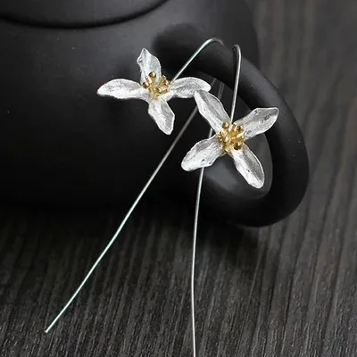 Женские серьги с сиреневым цветком длинные сережки ручного изготовления