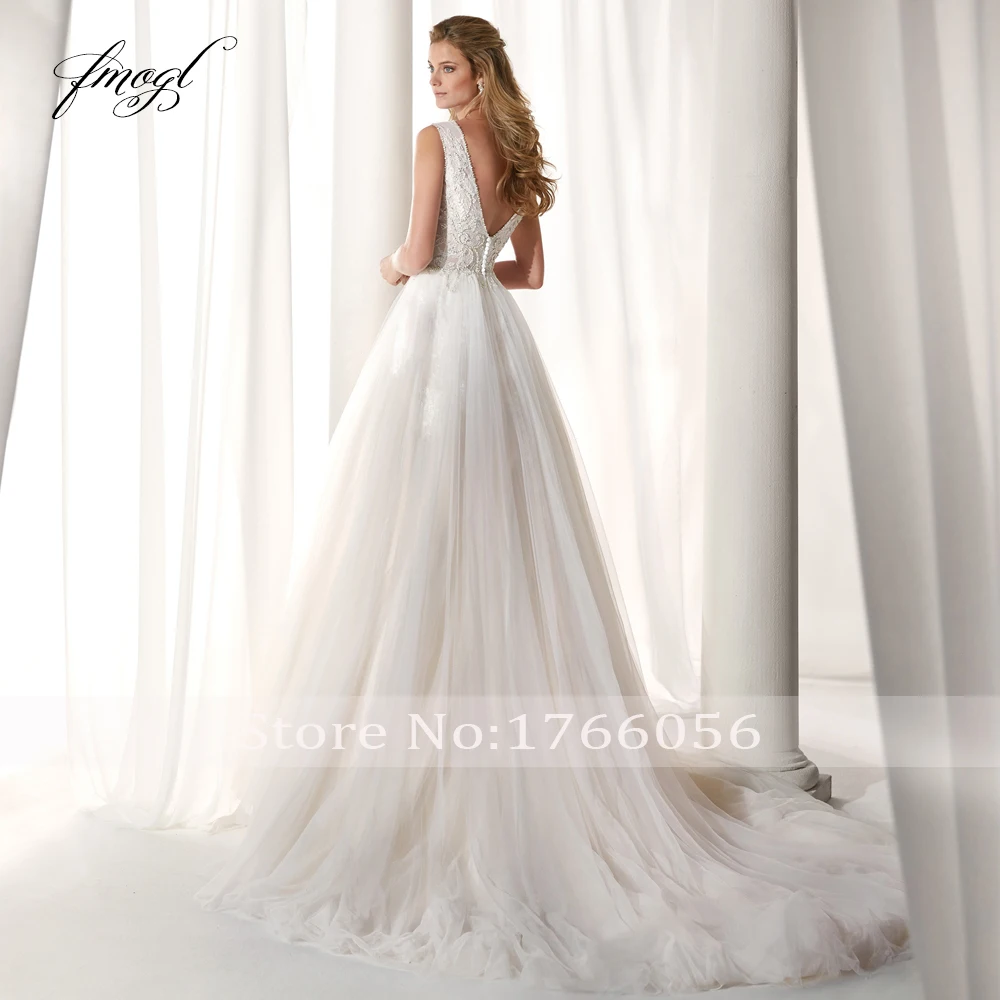 Fmogl свадебное платье Vestido De Noiva, сексуальное, с низким вырезом на спине ТРАПЕЦИЕВИДНОЕ свадебное платье Глубокий V-образным, платье с аппликацией из бисера с длинным шлейфом Свадебное платье, тюль