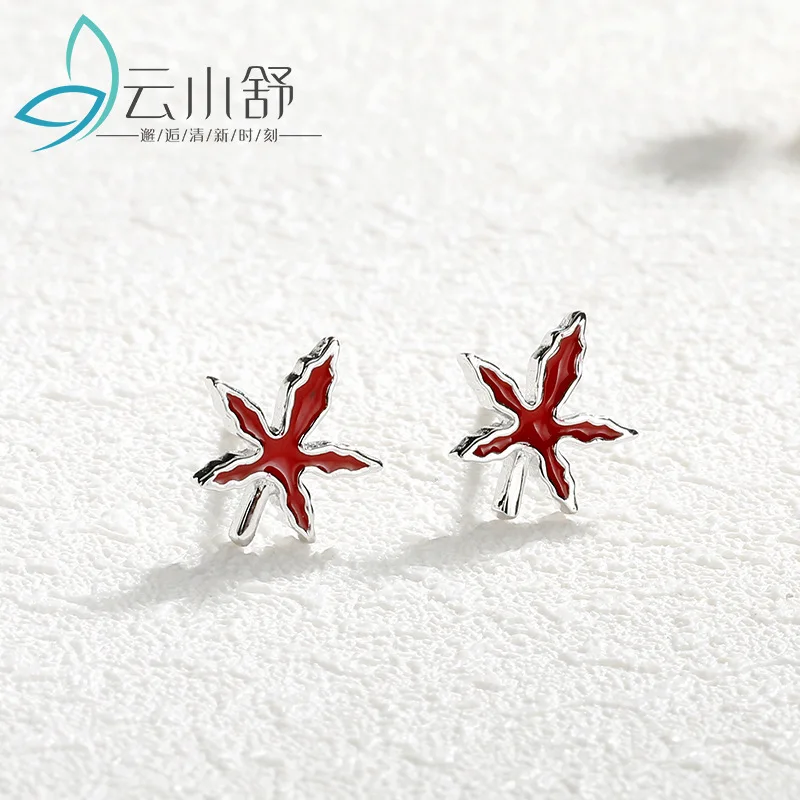 Серьги Hemiston 925 пробы серебряные с красными кленовыми листьями подарок для женщин