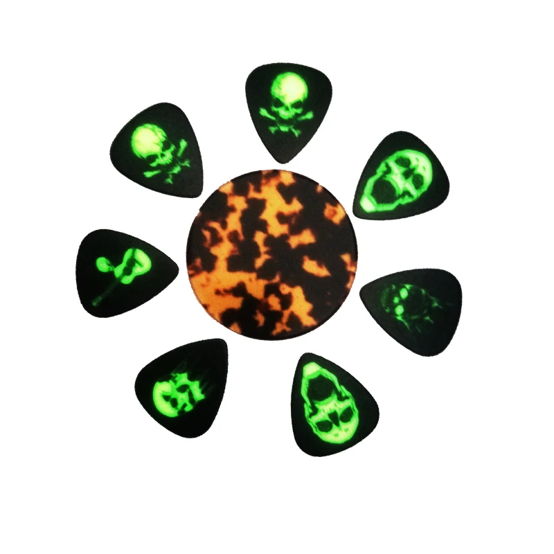 Пользовательские светящиеся медиаторы для электрогитары × 50 \ 100 печать крутой группы логотип лучший подарок для fansin бар \ музыкальный фестиваль аксессуары для гитары