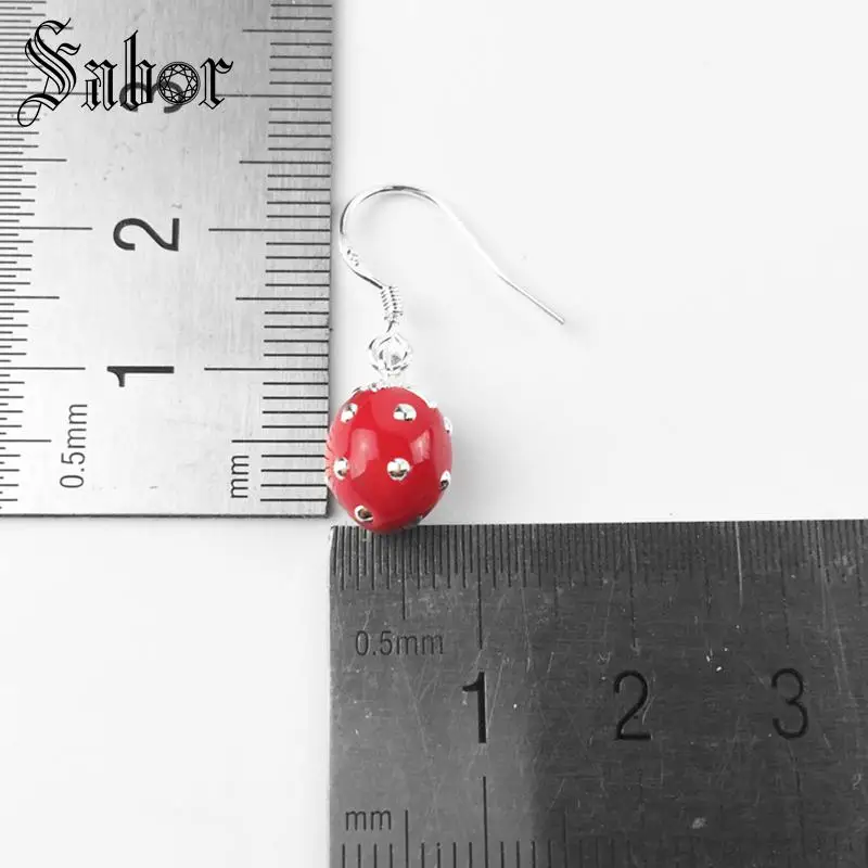 Серьги капли с Красной клубникой модные ювелирные изделия милый Серебристый