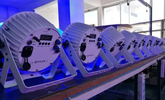 Водонепроницаемый сценический светильник rgbwauv IP65 6*6 в 1 с питанием от батареи