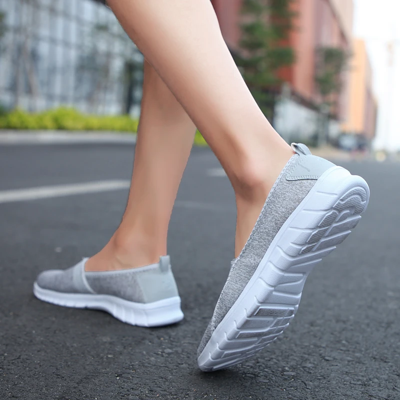 2018 летние женские дышащие лоферы Осенняя повседневная обувь на плоской подошве