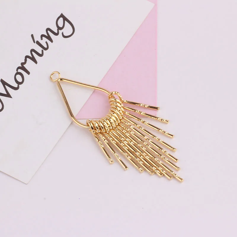 1 DIY ювелирные аксессуары 18k позолоченные гальванические цветные с бахромой Темперамент Преувеличенные геометрические серьги кулон 4 штуки - Цвет: 1