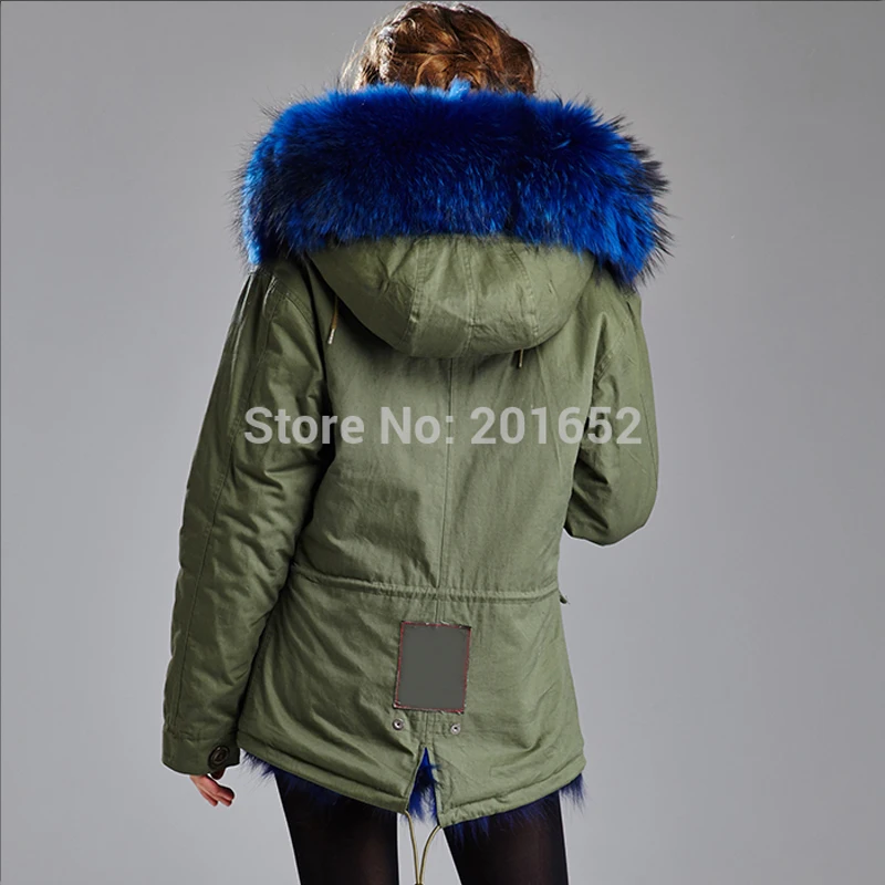 Пальто женское зимнее со съемным мехом с капюшоном подкладкой из натурального