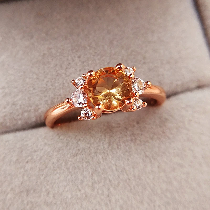 Женское Обручальное кольцо из розового золота с кристаллами циркония размеры 6-10