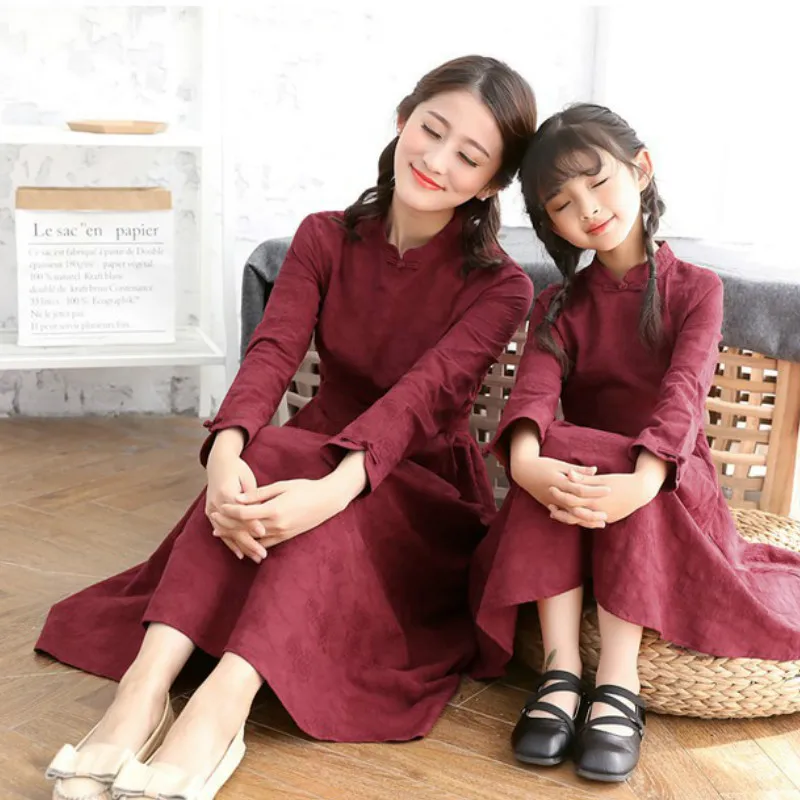 Mommy and Me Autumn Long Sleeve Chinese Style Dresses Family Matching Red Mother Daughter Retro Dress Vacation Cotton Clothes
Mommy and Me Autumn Long Sleeve Chinese Style Dresses Family Matching Red Mother Daughter Retro Dress Vacation Cotton Clothes
