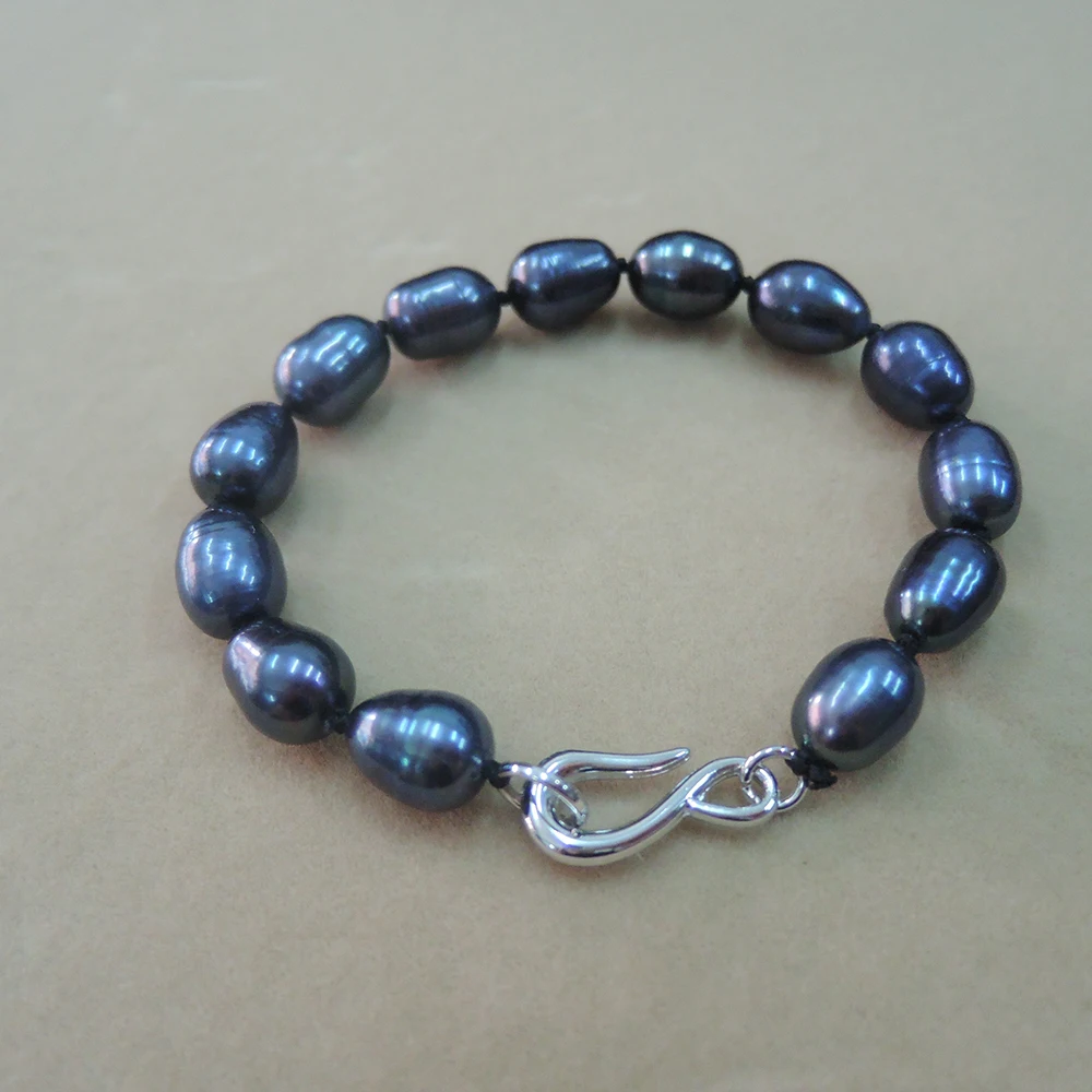 

100% nature freshwater pearl bracelet with nice clasp