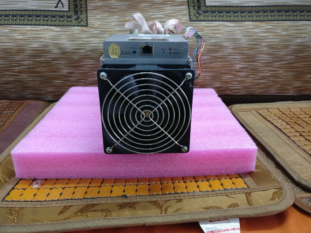 YUNHUI Горные машины поставщик продает S9 14 Т Bitmain AntMiner й/s (без бп) Asic Шахтер БТД Добыча