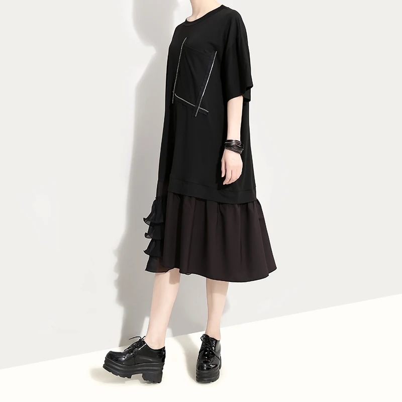 Женское платье-футболка средней длины однотонное черное свободное платье до