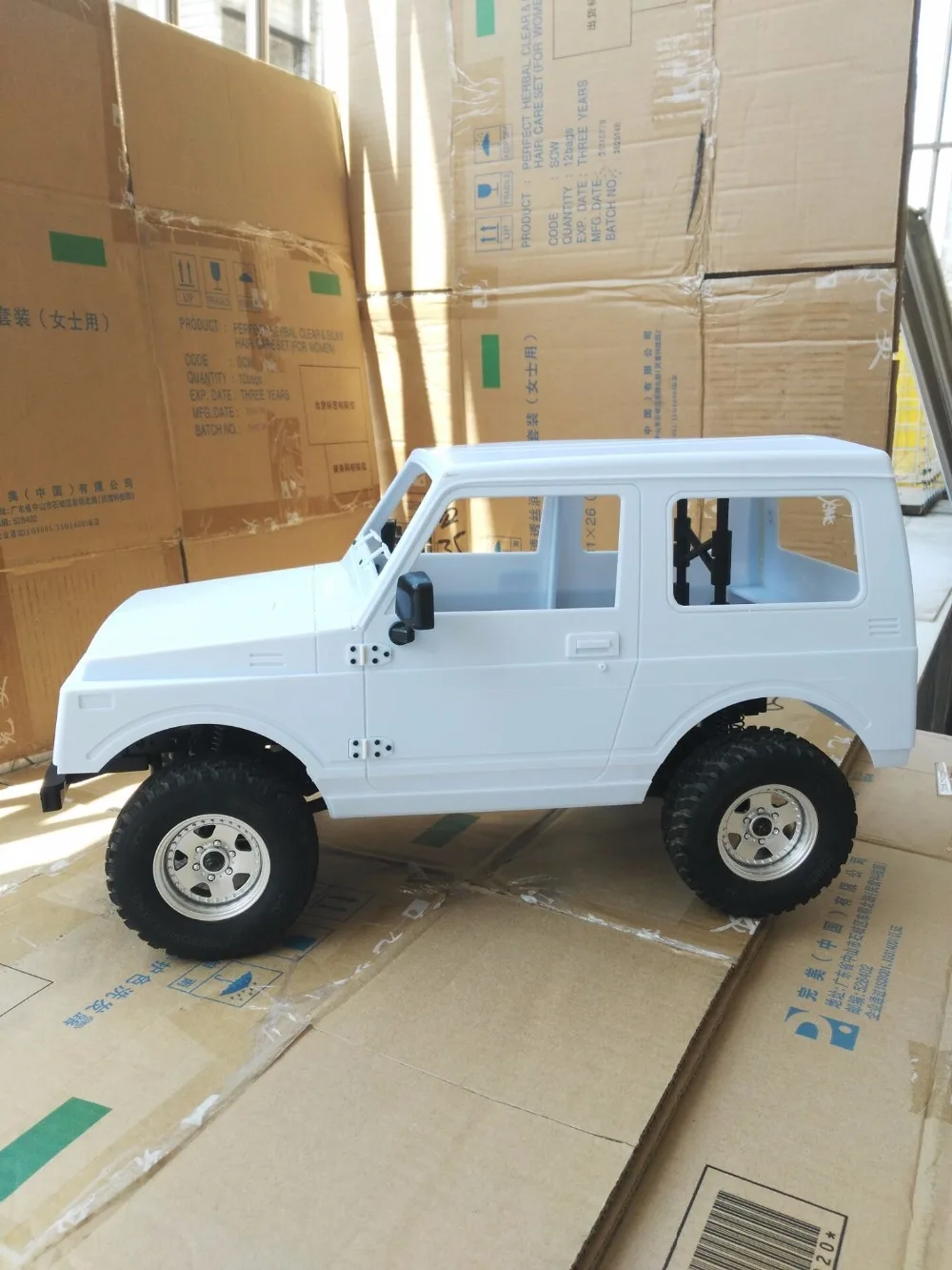 Жесткий Неокрашенный корпус 313 мм 1/10 гусеничный для осевого SCX10 90046/90047 cherokee T4 Hraxxas